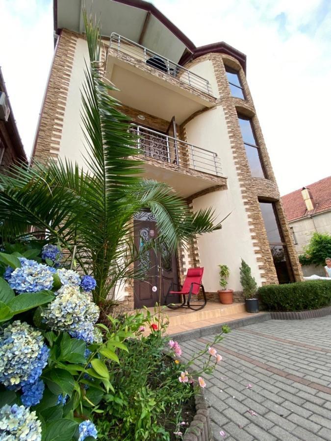 Guest House Kobuleti Extérieur photo